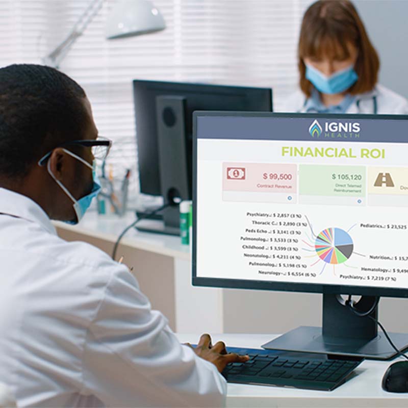 Doctor using Ignis Health for desktop data analytics